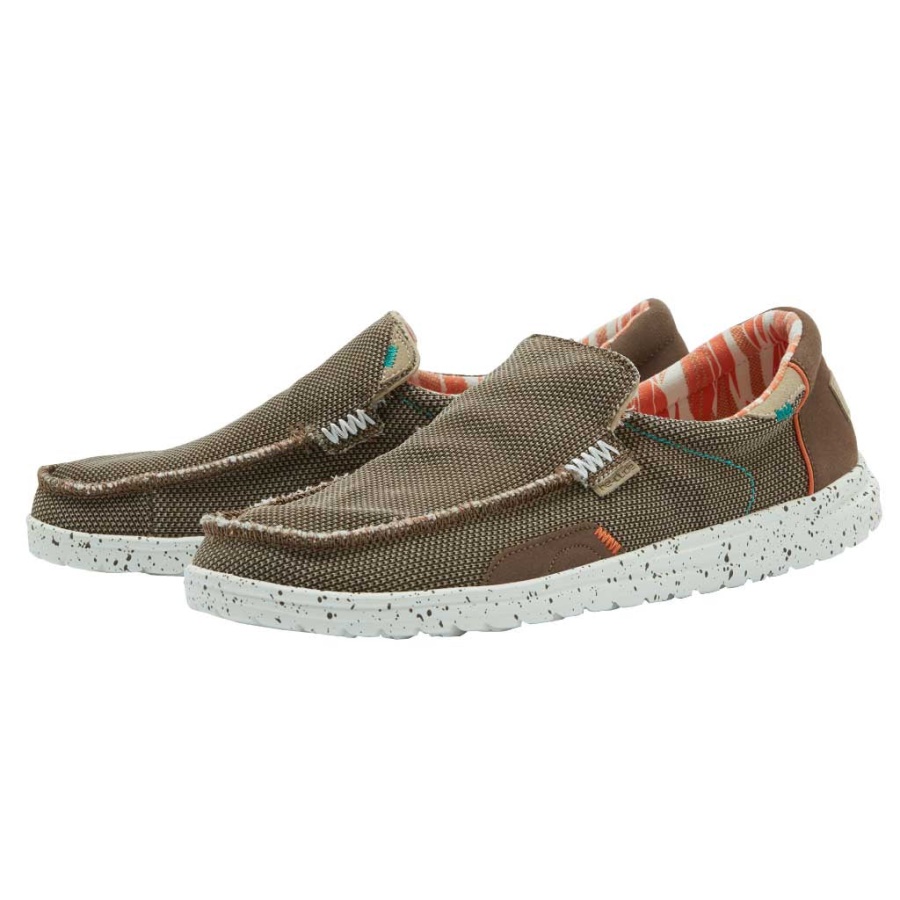 Hey Dude Mikka Hawk Nut